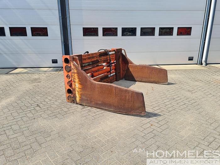 Used Bale clamp,  heavy duty