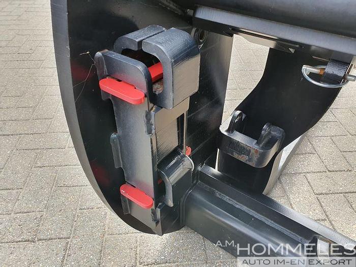 Caterpillar fusion construction forks