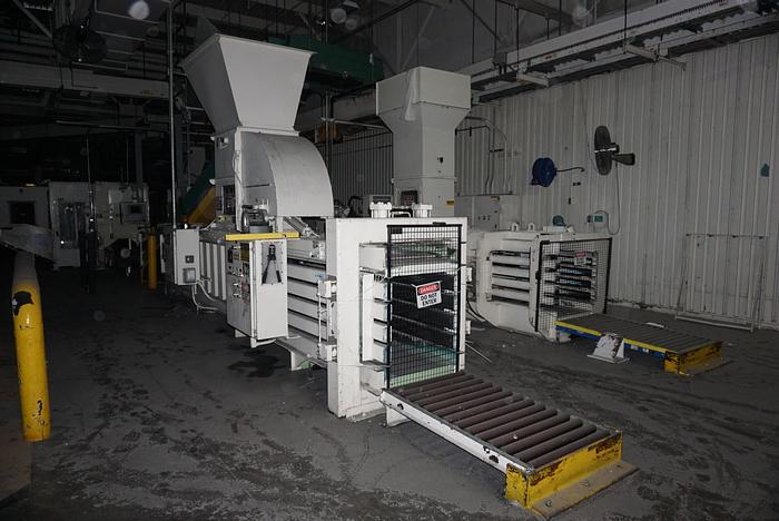 Used INTERNATIONAL BALER MODEL NA 1600