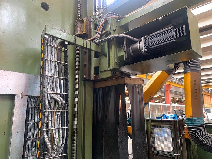 Installata Tornio Verticale Cnc TITAN SC 33 CNC