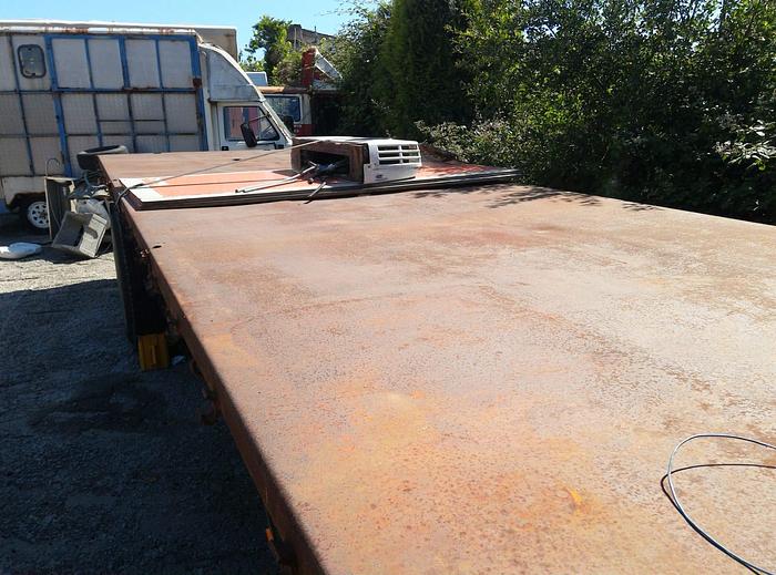 Usado 1987 DAF 2500 ATI 19 ton flatbed truck.