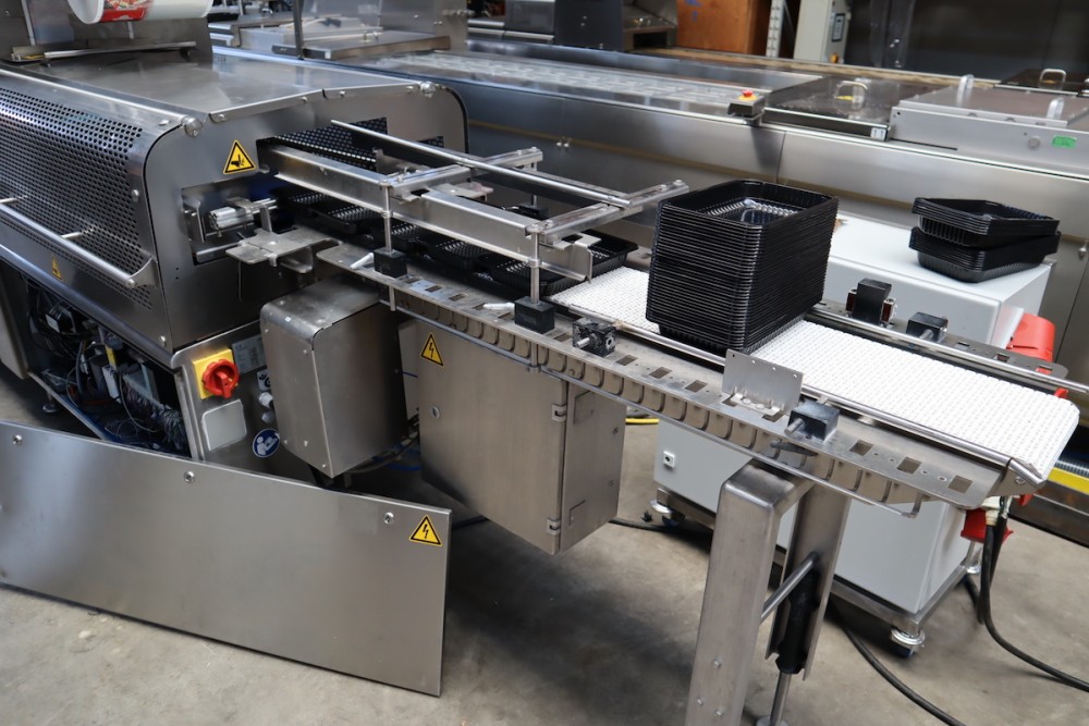 Used Multivac T800 automatic traysealer