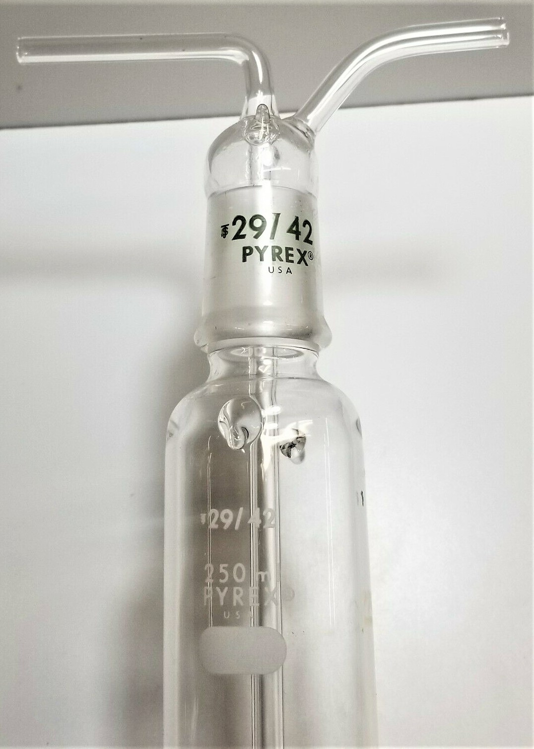 Used Corning PYREX 31770-250 Gas Washing Bottle