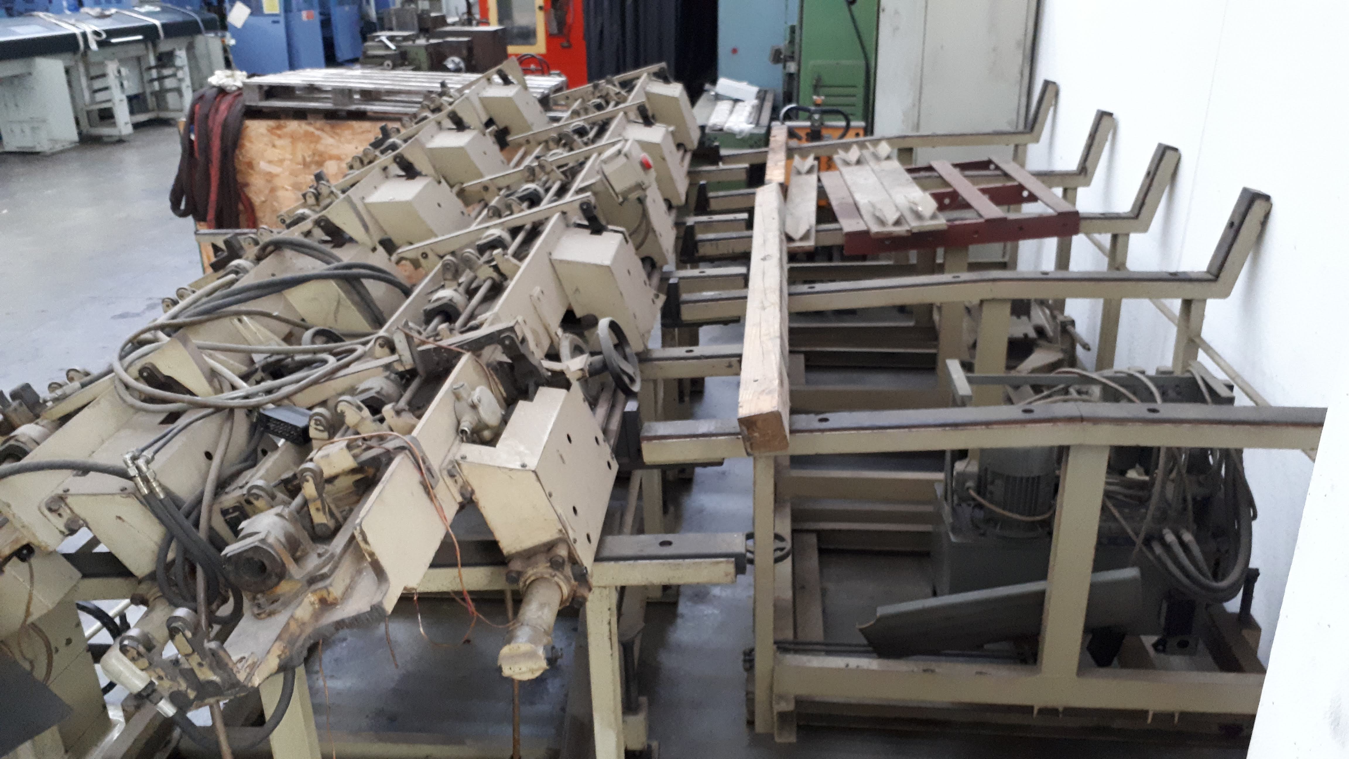 Used MIKROSA bar loader