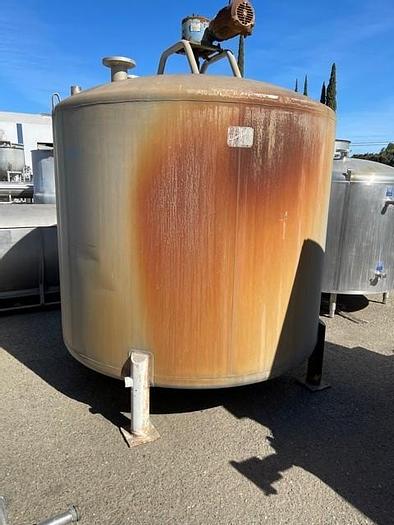 Used 1600 Gallon Vertical Stainless Steel Mix Tank w/ Agitation