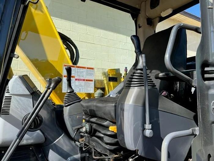 Used 2012 Komatsu CP138-8
