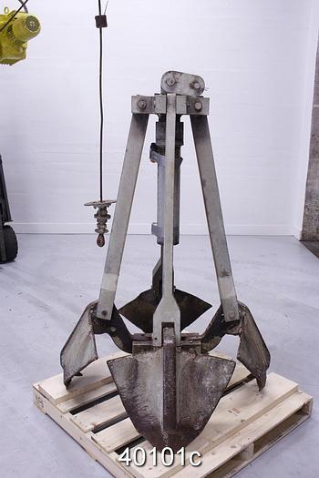 Used 32" Clam Shell Hoist with Hydraulic Unit and Rail #40101