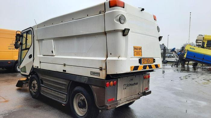 Used 2013 Johnston CX400