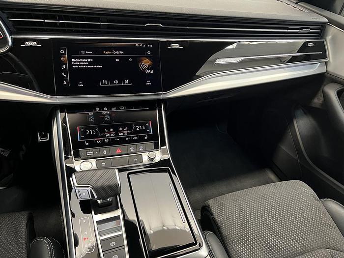 Usato 2020 AUDI Q8