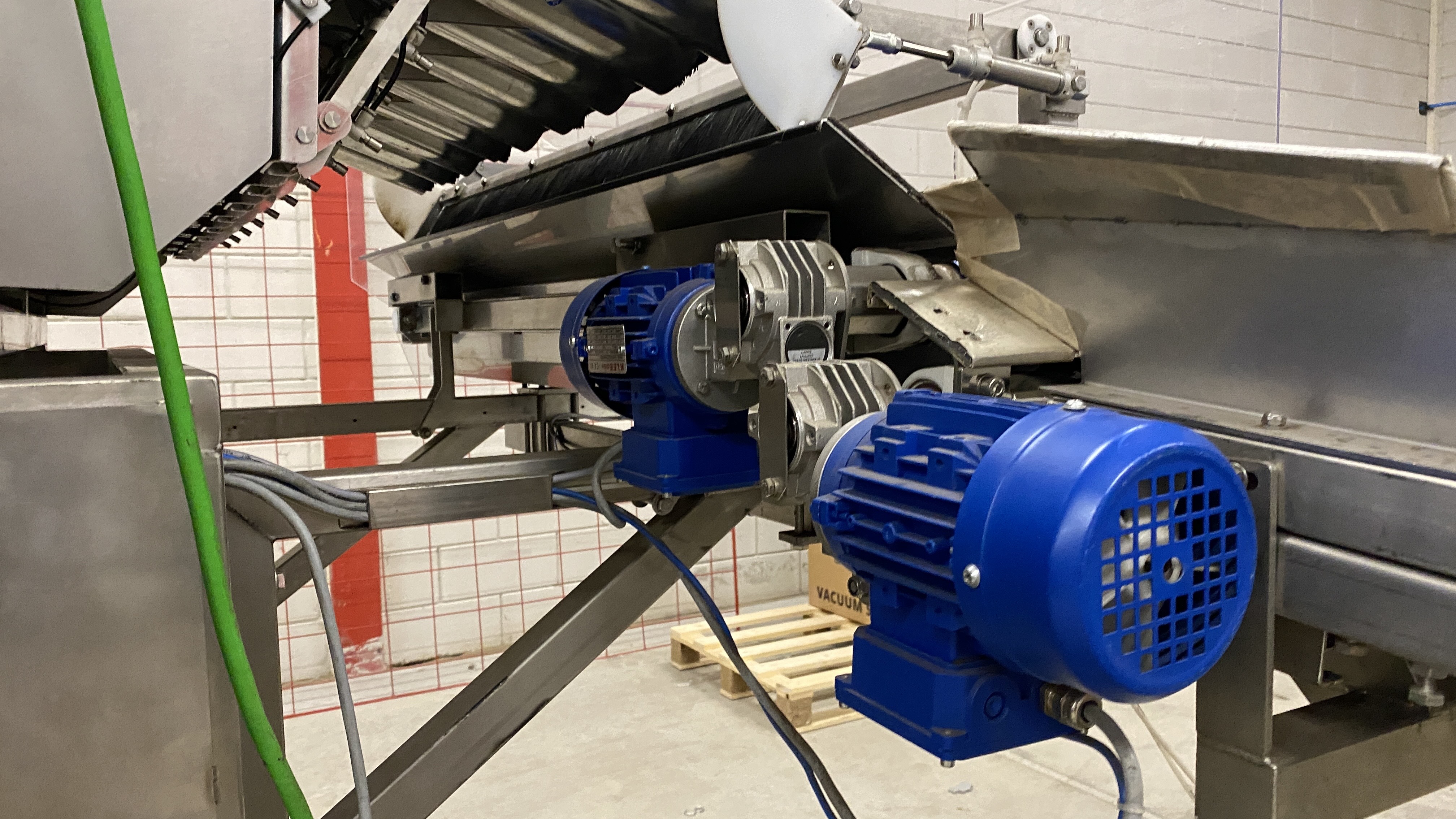 Used 2015 Newtec 9 channel weigher