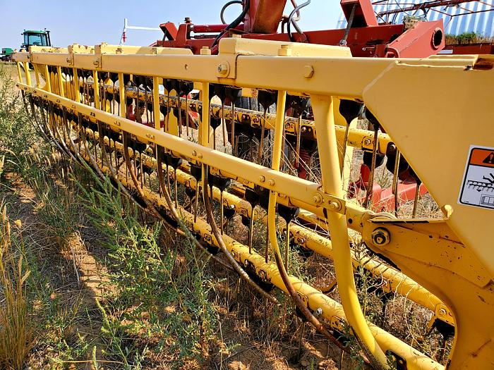 Used 2006 New Holland 216 Rake