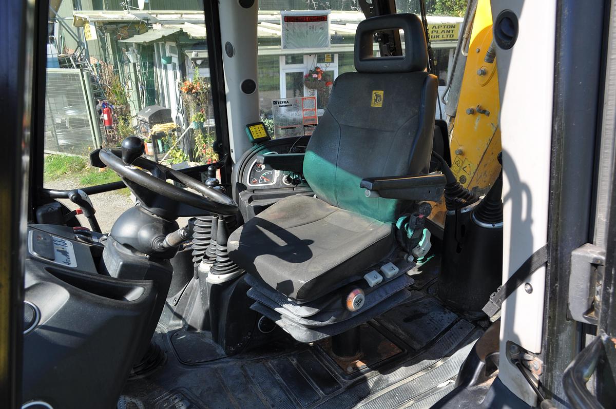 Used 2014 JCB 3CX SITEMASTER