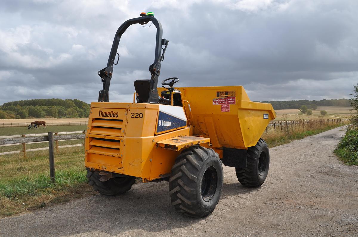 Used 2017 THWAITES MACH2090 9 TON