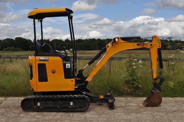 Used 2018 JCB 18Z-1