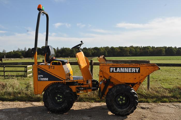 Used 2010 THWAITES MACH201 1T DUMPER
