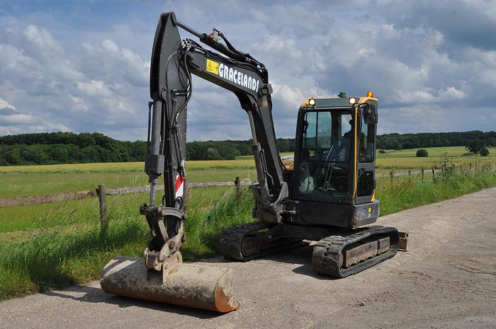 Used 2018 VOLVO ECR58D