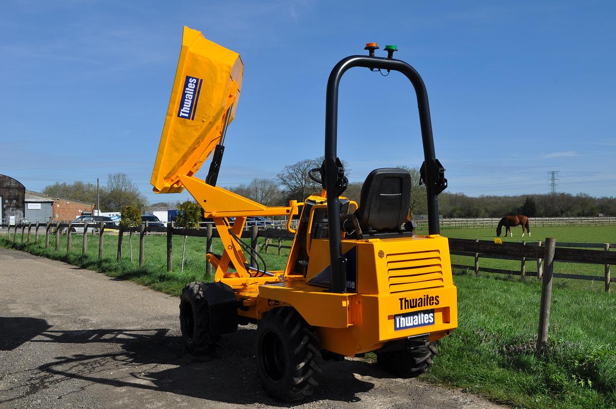 Used 2004 THWAITES 1.5T POWER SWIVEL HI-TIP DUMPER