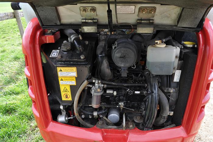 Used 2017 TAKEUCHI TB216