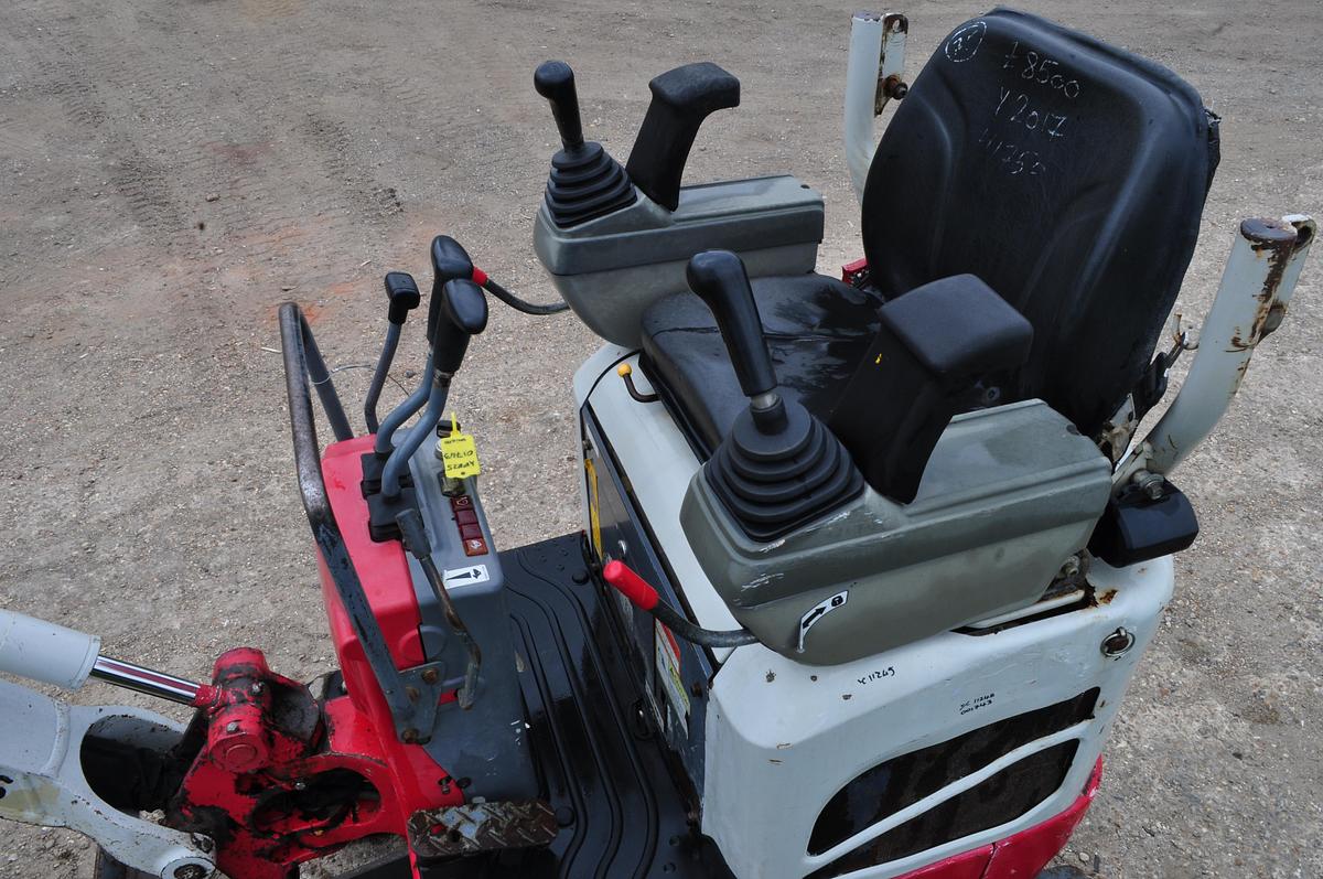 Used 2017 TAKEUCHI TB210R