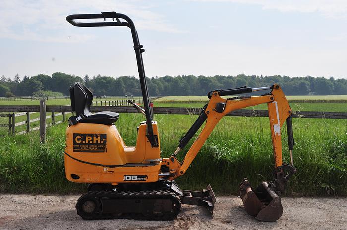 Used 2015 JCB 8008 CTS