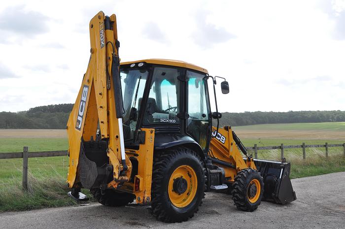 Used 2012 JCB 3CX SITEMASTER