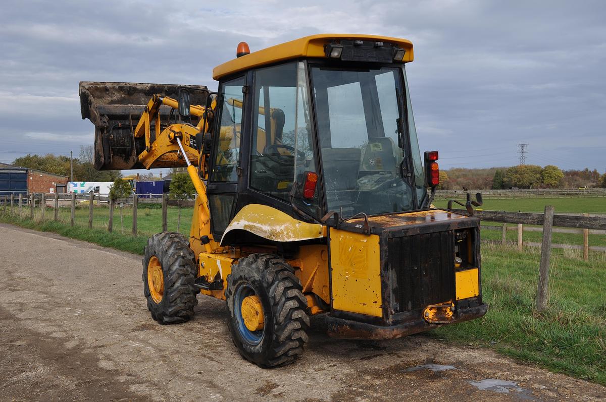 Used 2004 JCB 2CX AIRMASTER