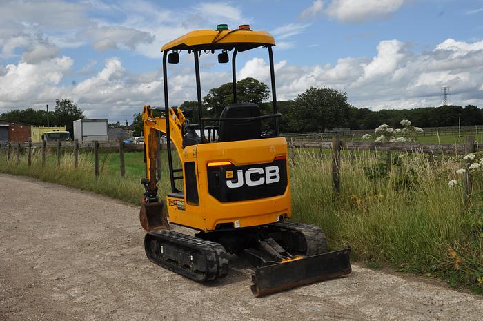Used 2018 JCB 18Z-1