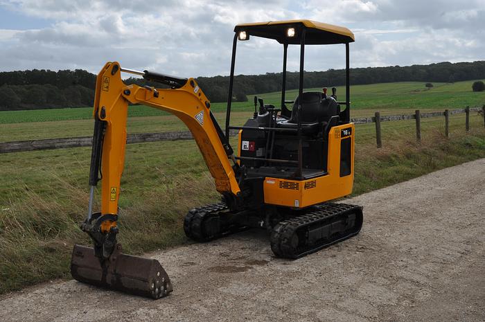 Used 2020 JCB 16C-1