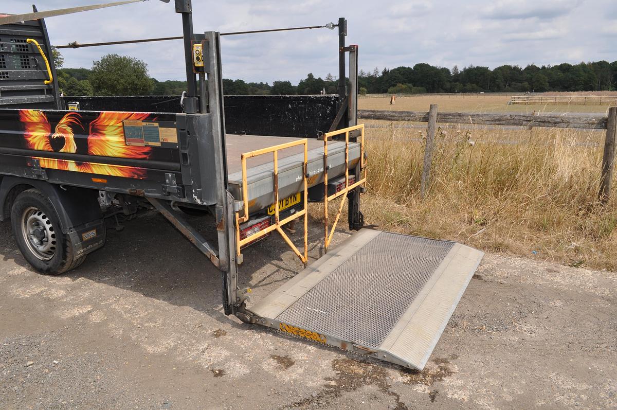 Used 2022 FORD TRANSIT FLATBED