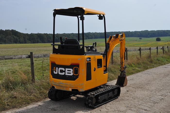 Used 2020 JCB 16C-1