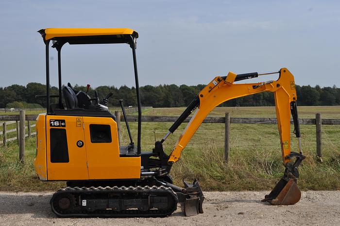 Used 2020 JCB 16C-1
