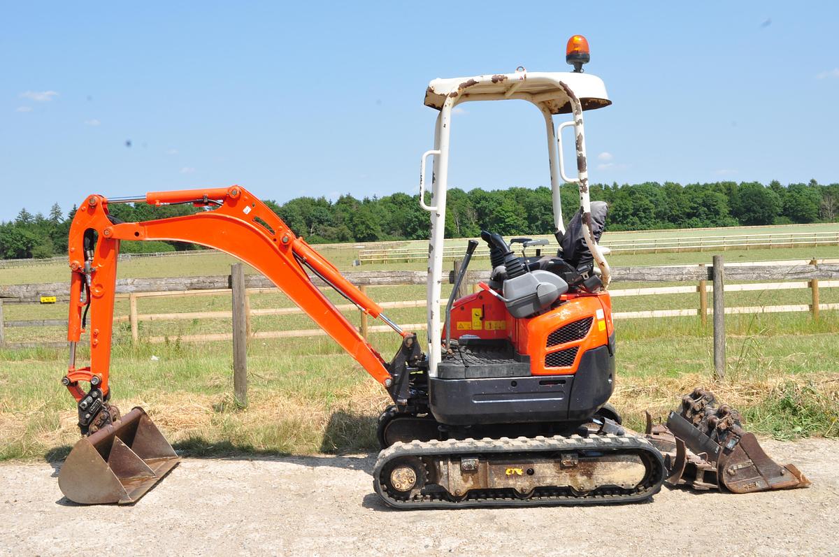 Used 2008 KUBOTA  U17