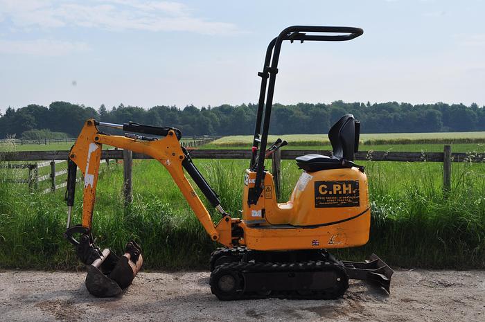 Used 2015 JCB 8008 CTS