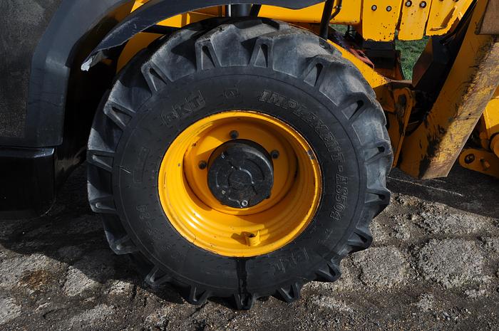 Used 2014 JCB 540-170 T4iib