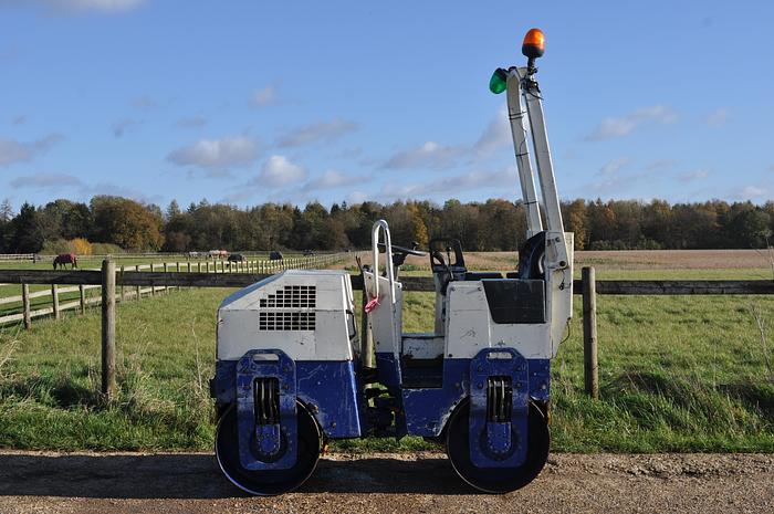 Used 2004 BOMAG BW80