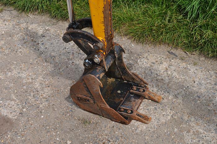 Used 2019 JCB 8008 CTS