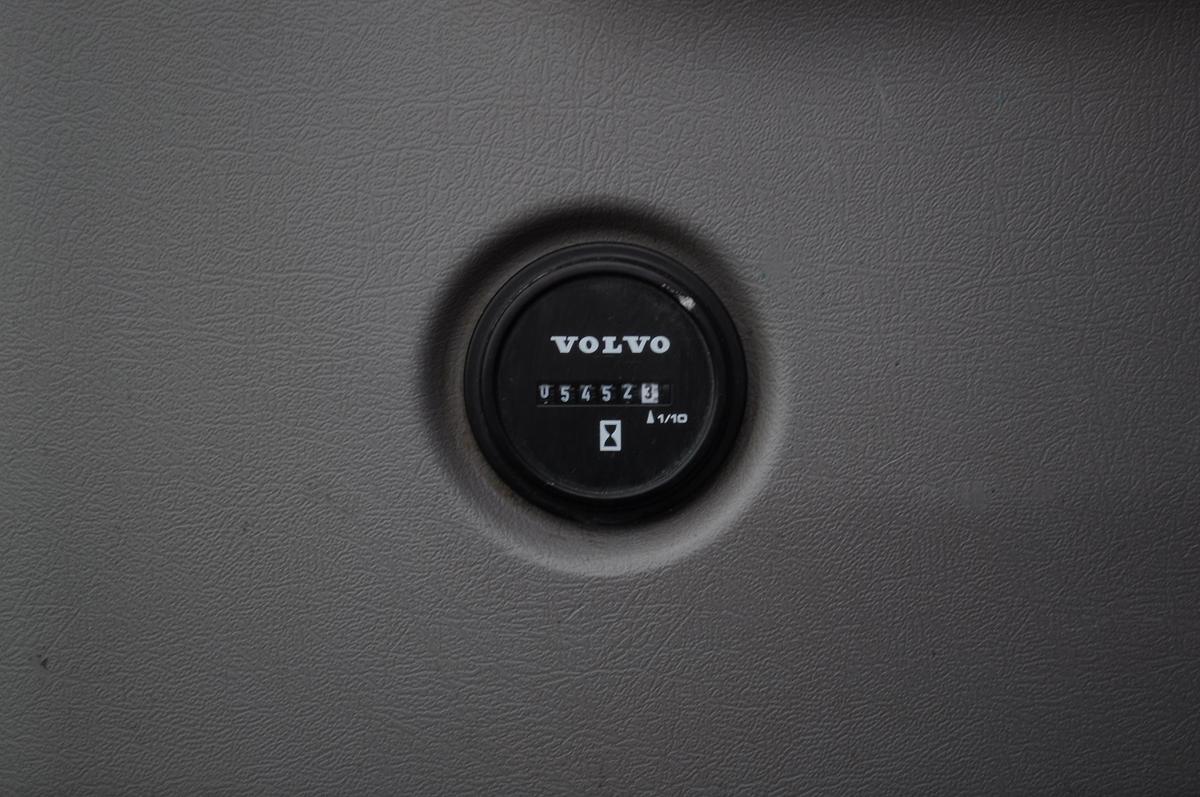 Used 2020 VOLVO ECR88D
