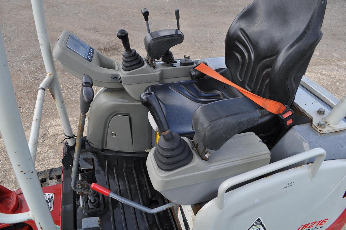 Used 2020 TAKEUCHI TB216
