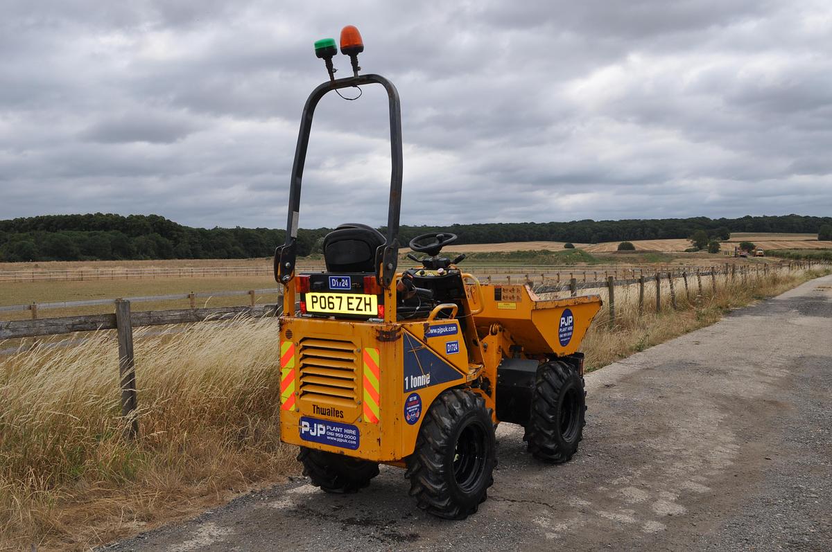 Used 2017 THWAITES MACH201 1T HI-TIP