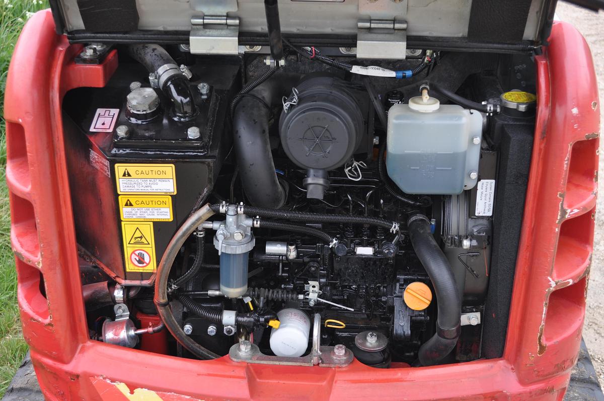 Used 2020 TAKEUCHI TB216