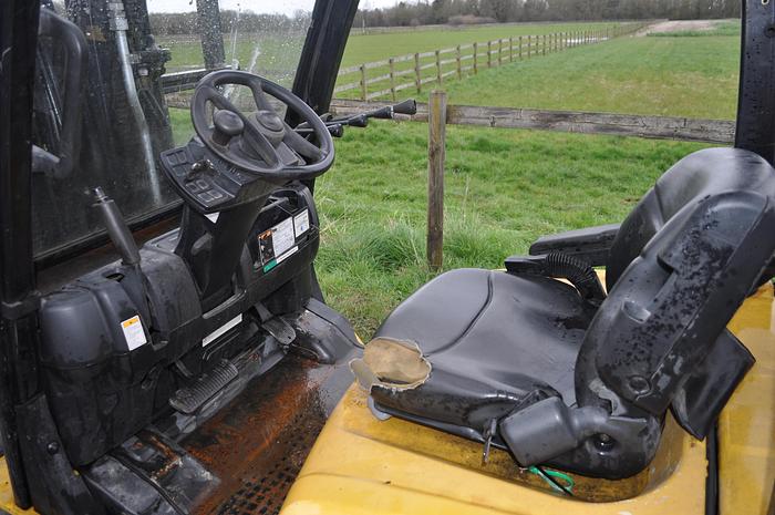 Used YALE VERACITOR 30VX