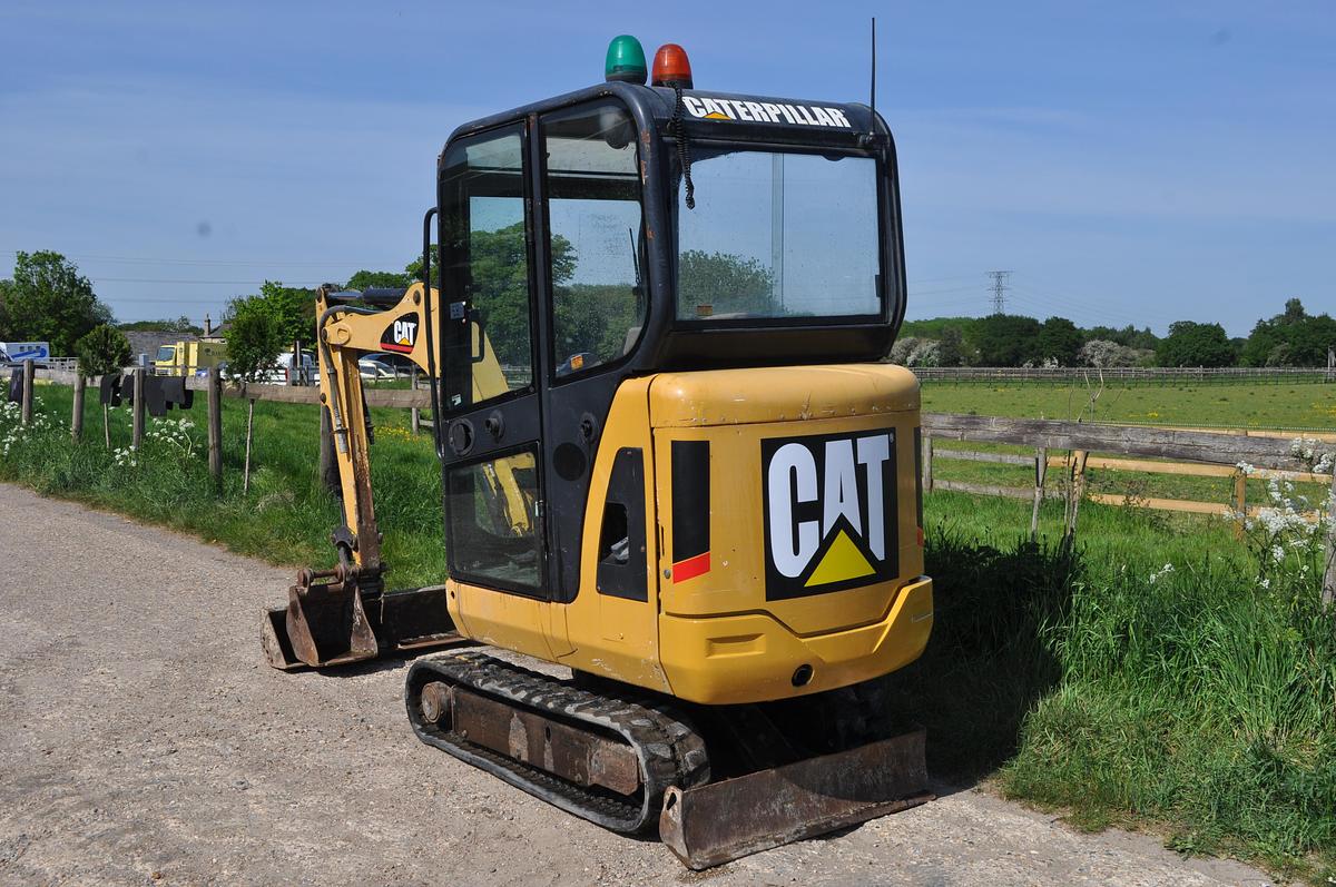 Used CATERPILLAR 301.6