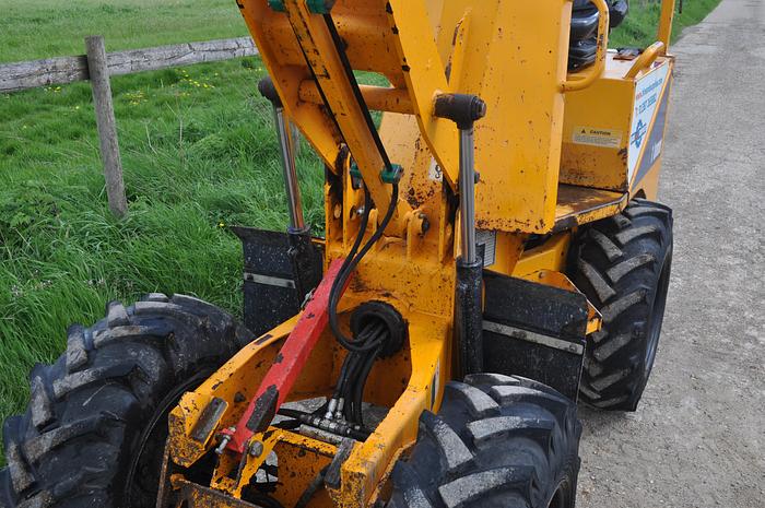 Used 2012 THWAITES 1 TONNE