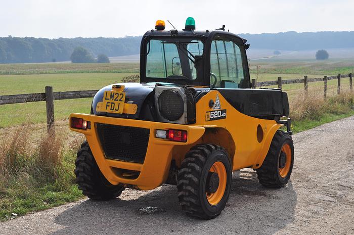 Used JCB 520-40