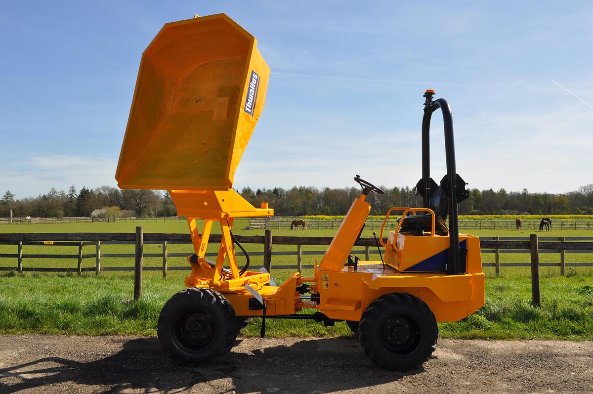 Used 2004 THWAITES 1.5T POWER SWIVEL HI-TIP DUMPER