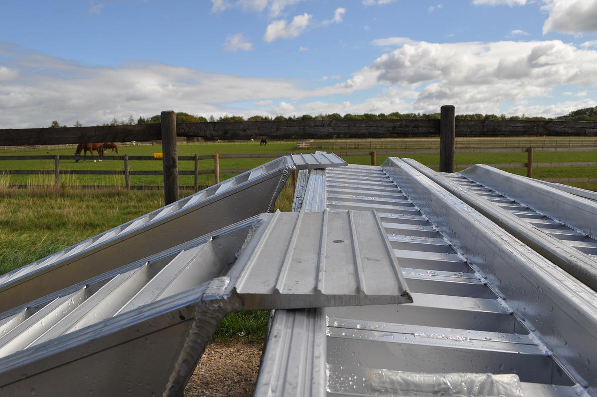 ALUMINIUM RAMP 6T/PAIR 2.4M FLAT END