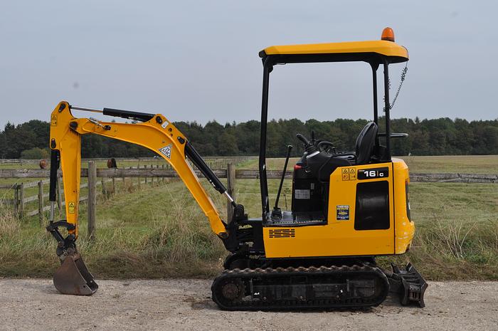 Used 2020 JCB 16C-1