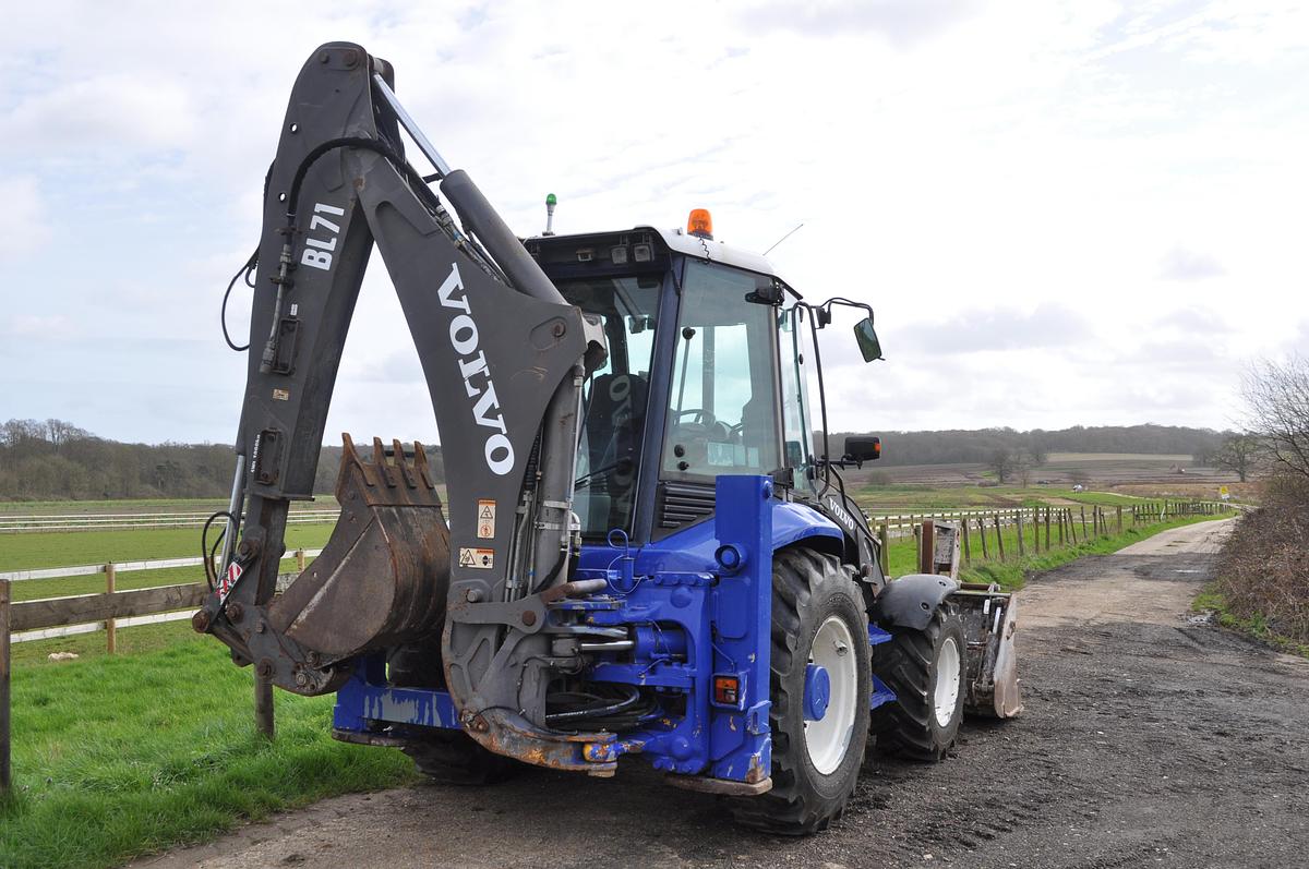 Used 2005 VOLVO BL71