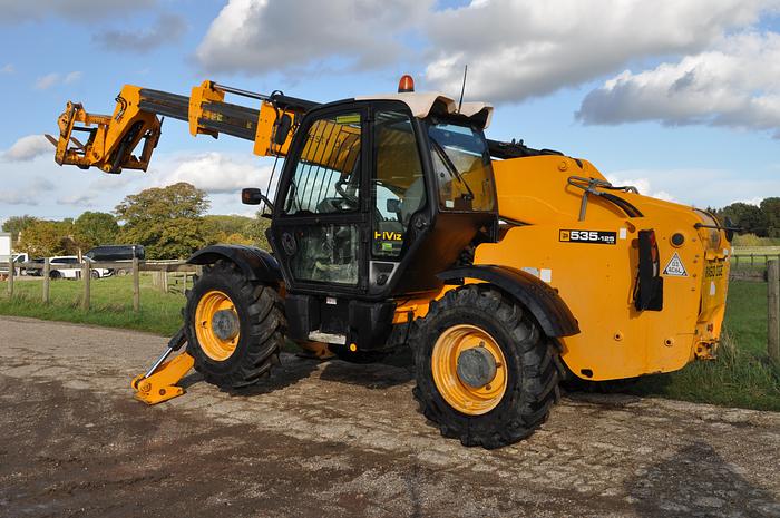 Used 2010 JCB 535-125
