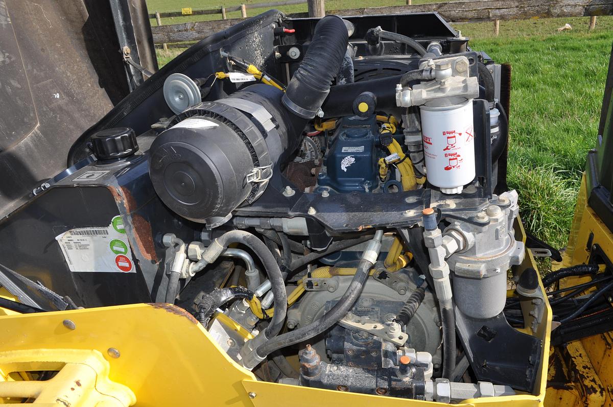 Used 2015 BOMAG BW120 AD-5